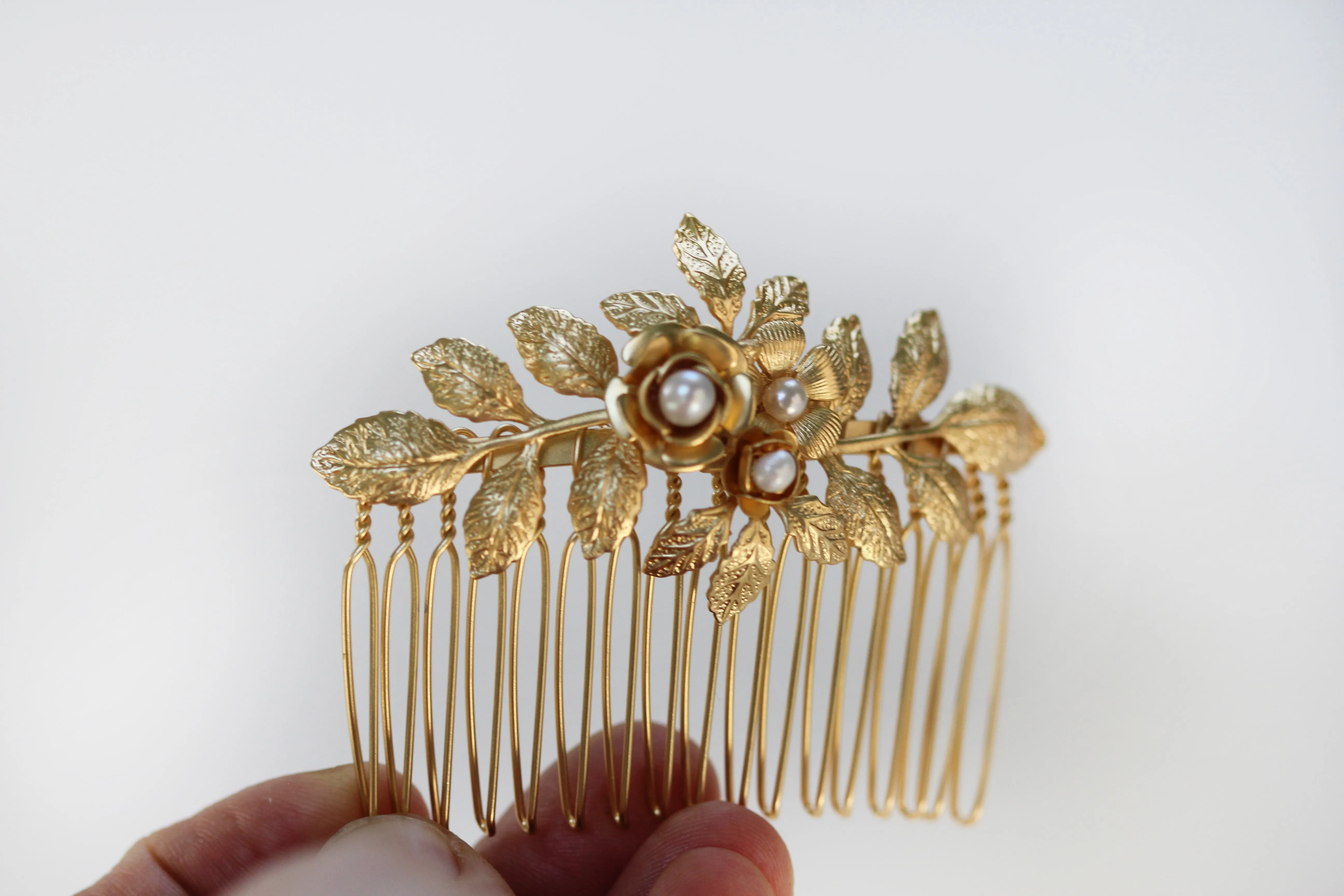 Amber Flower Hair Comb