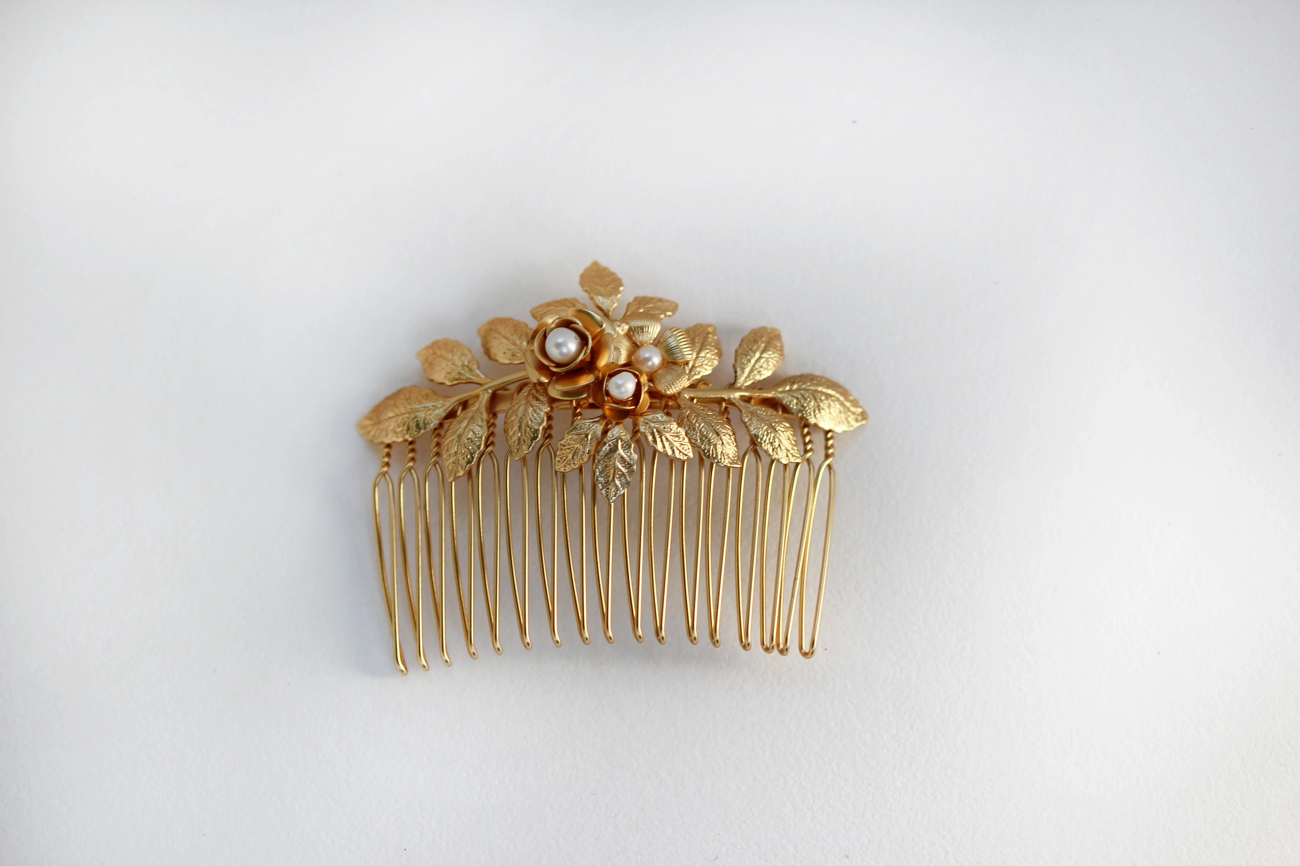 Amber Flower Hair Comb