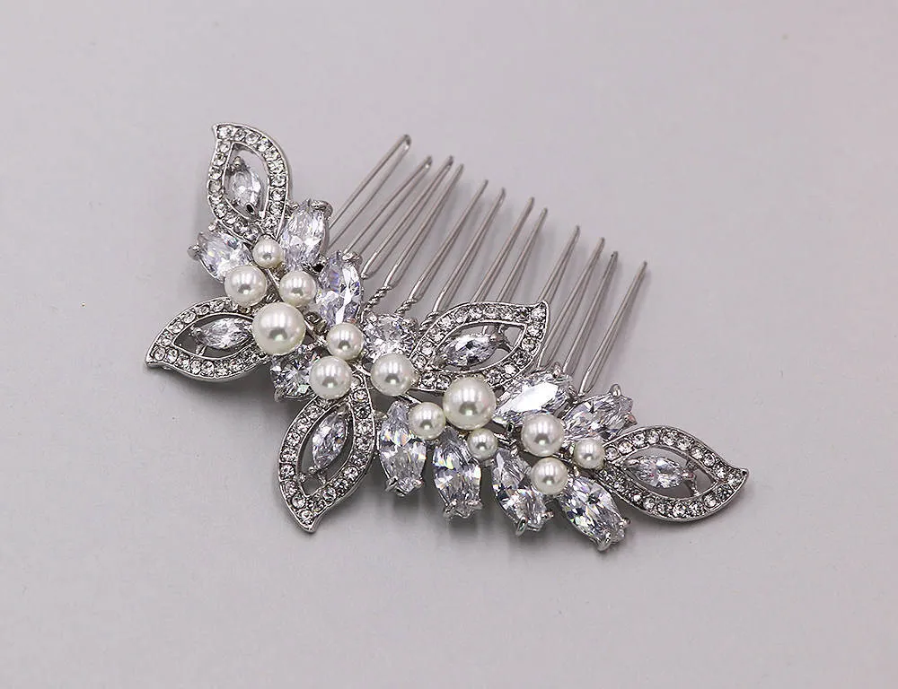 Lauryn Pearl Comb