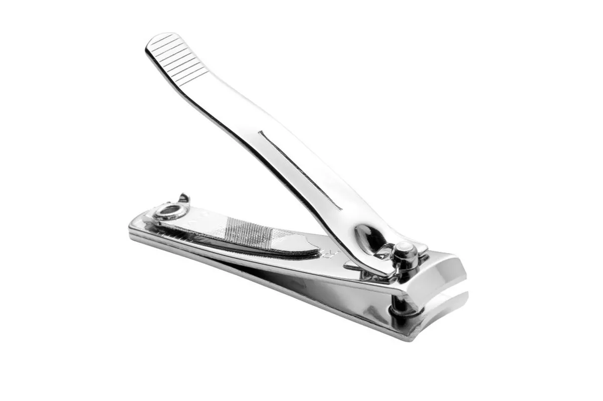 REVLON Nail Clipper, Compact Mini Nail Cutter with Curved Blades for Trimming and Grooming