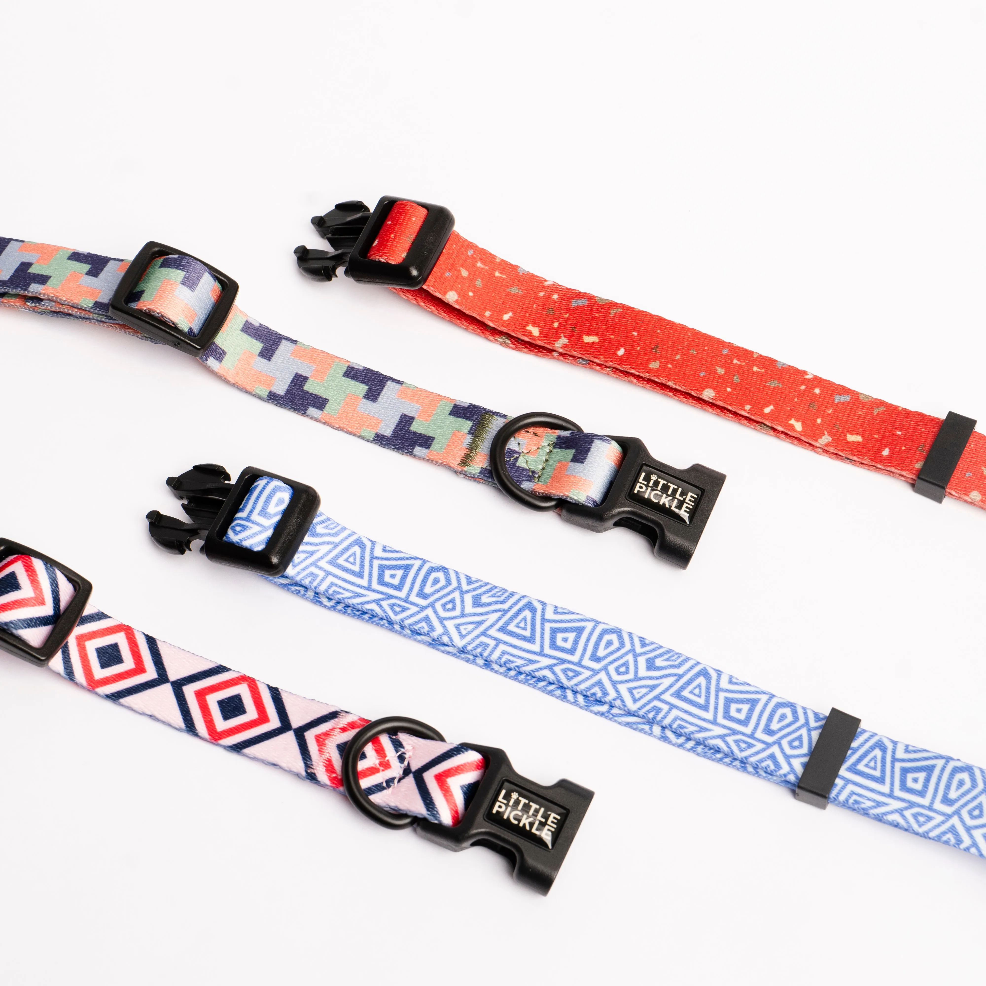Soft Collar in Celebration Red Design